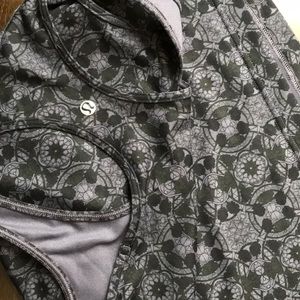 Lululemon racer back tank size 4